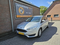 Ford Focus - 1.0 Trend Edition (koppeling defect)