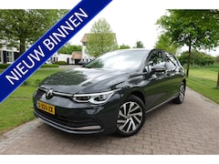 Volkswagen Golf - 1.4 eHybrid Style | Massage stoelen | LED | Adaptive cruise control | Stuur verwarming | E