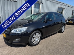 Opel Astra Sports Tourer - 1.4 Business Edition