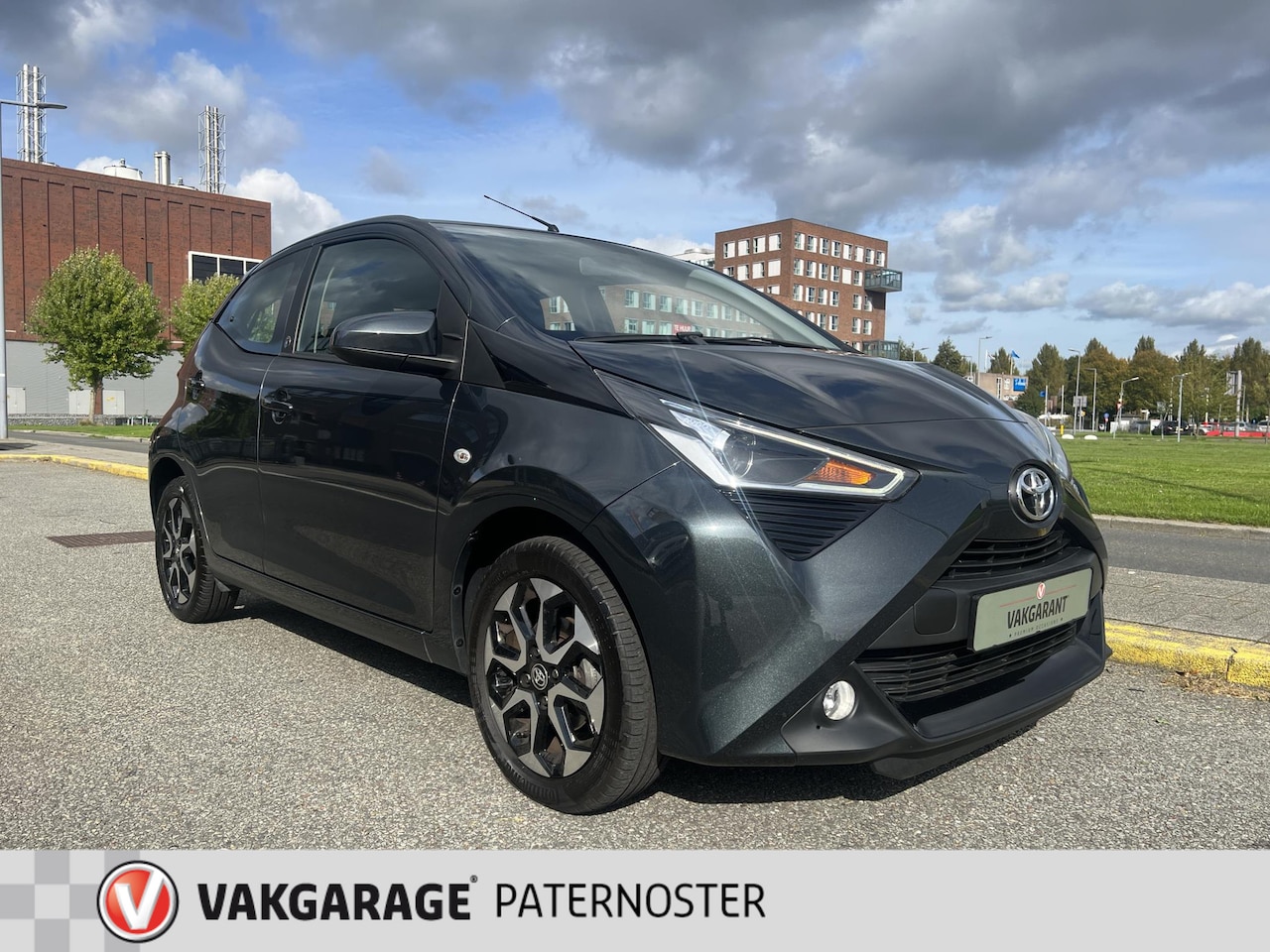 Toyota Aygo - 1.0 VVT-i x-cite Carplay / Camera / 15'' - AutoWereld.nl