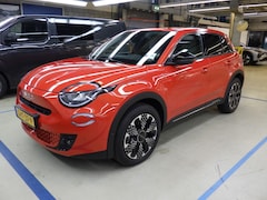 Fiat 600e - La Prima 54 kWh 3 Fase | Vol-Leder | Adaptive Cruise | Massage | Elektr. Achterklep | Stoe