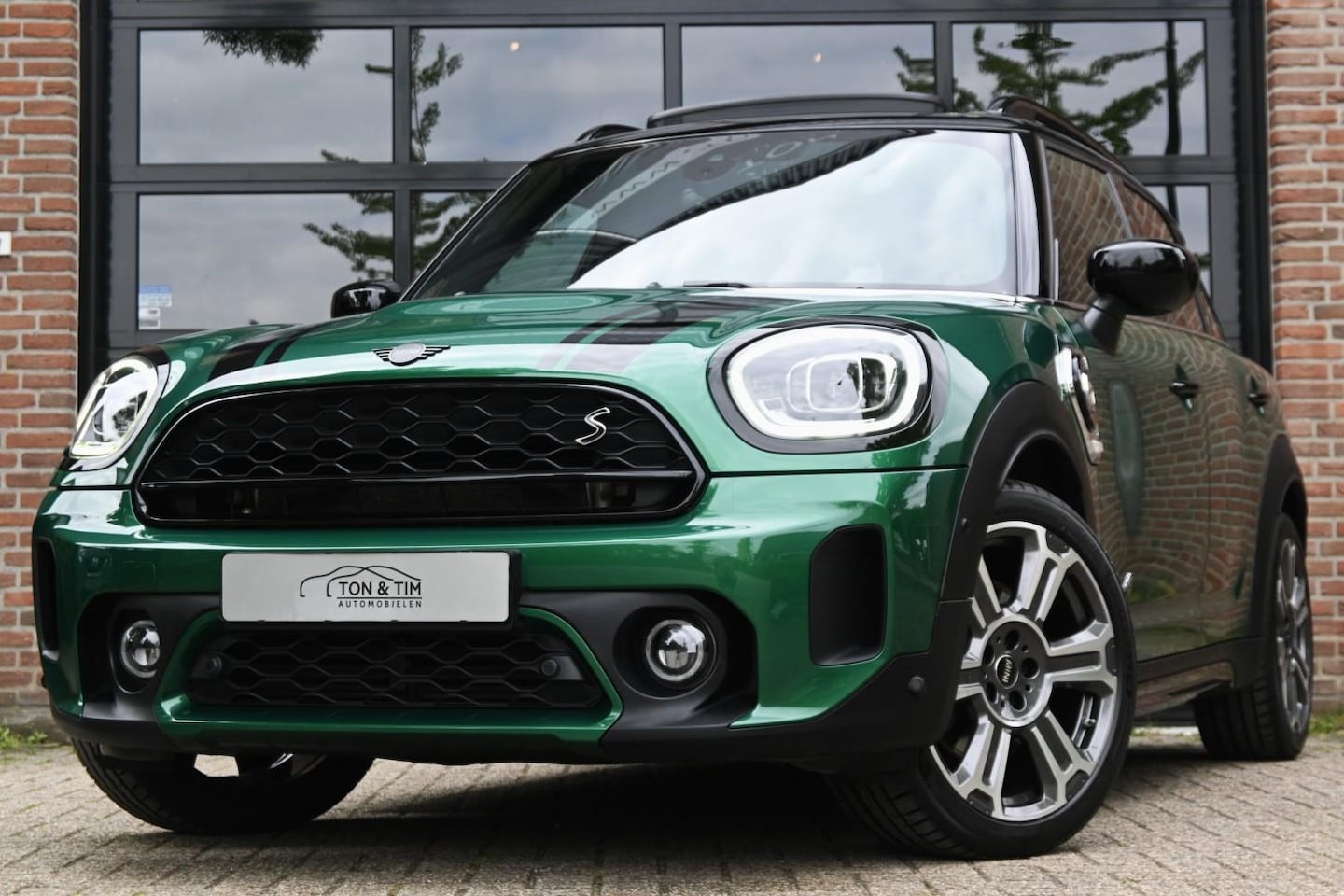 MINI Countryman - Mini 2.0 Cooper S E ALL4 BLACKPACK Pano DigiDash A.Cruise ´21 - AutoWereld.nl
