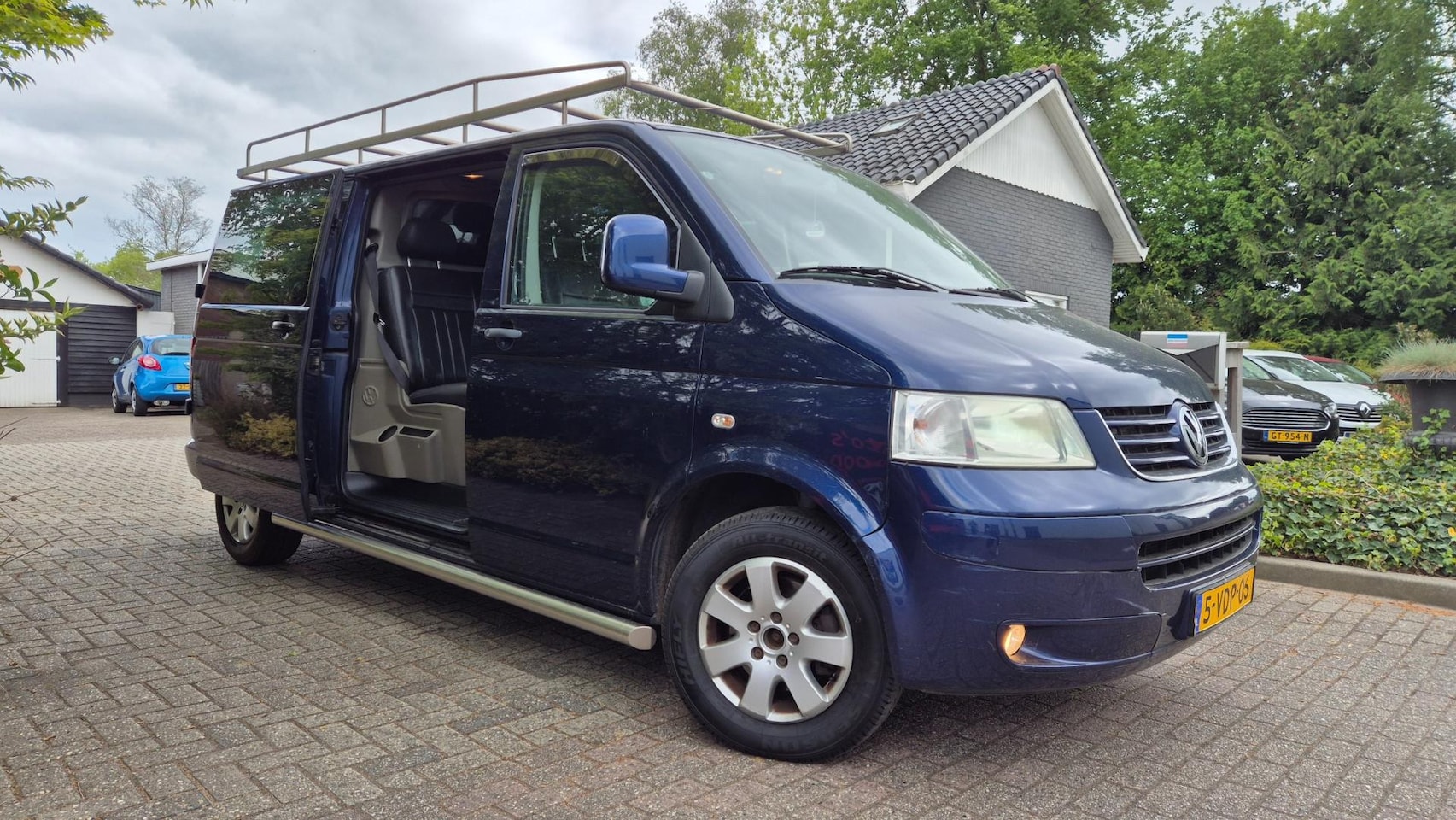 Volkswagen Transporter - 2.5 TDI 340 Trendline DC 2.5 TDI 340 Trendline DC - AutoWereld.nl