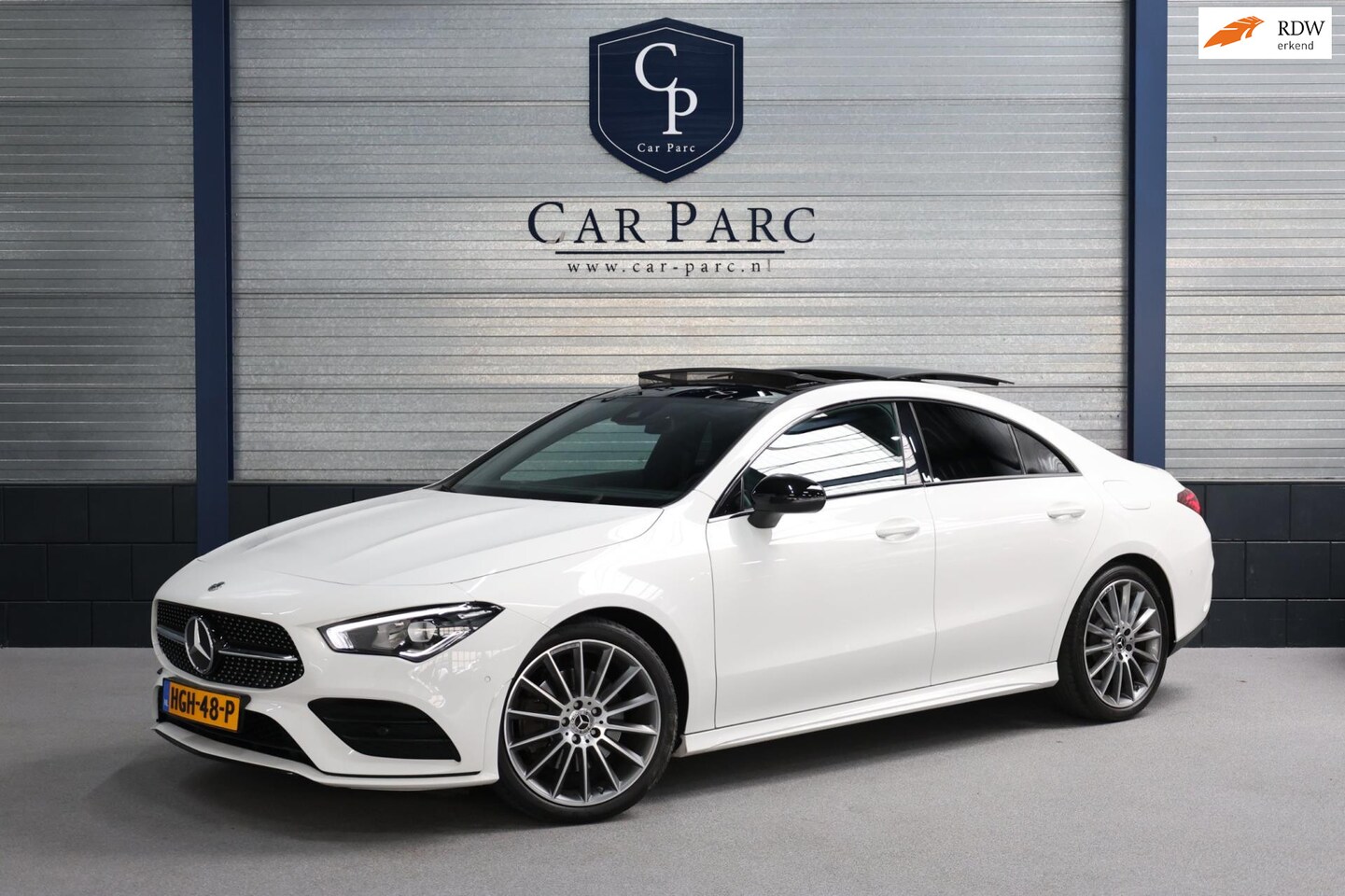 Mercedes-Benz CLA-Klasse - 250 AMG Line LED/VIRTUAL/SFEER/PANOR/ALCANTARA+S.VERWARMING/LMV/CRUISE/ECC/12 MDN GARANTIE - AutoWereld.nl