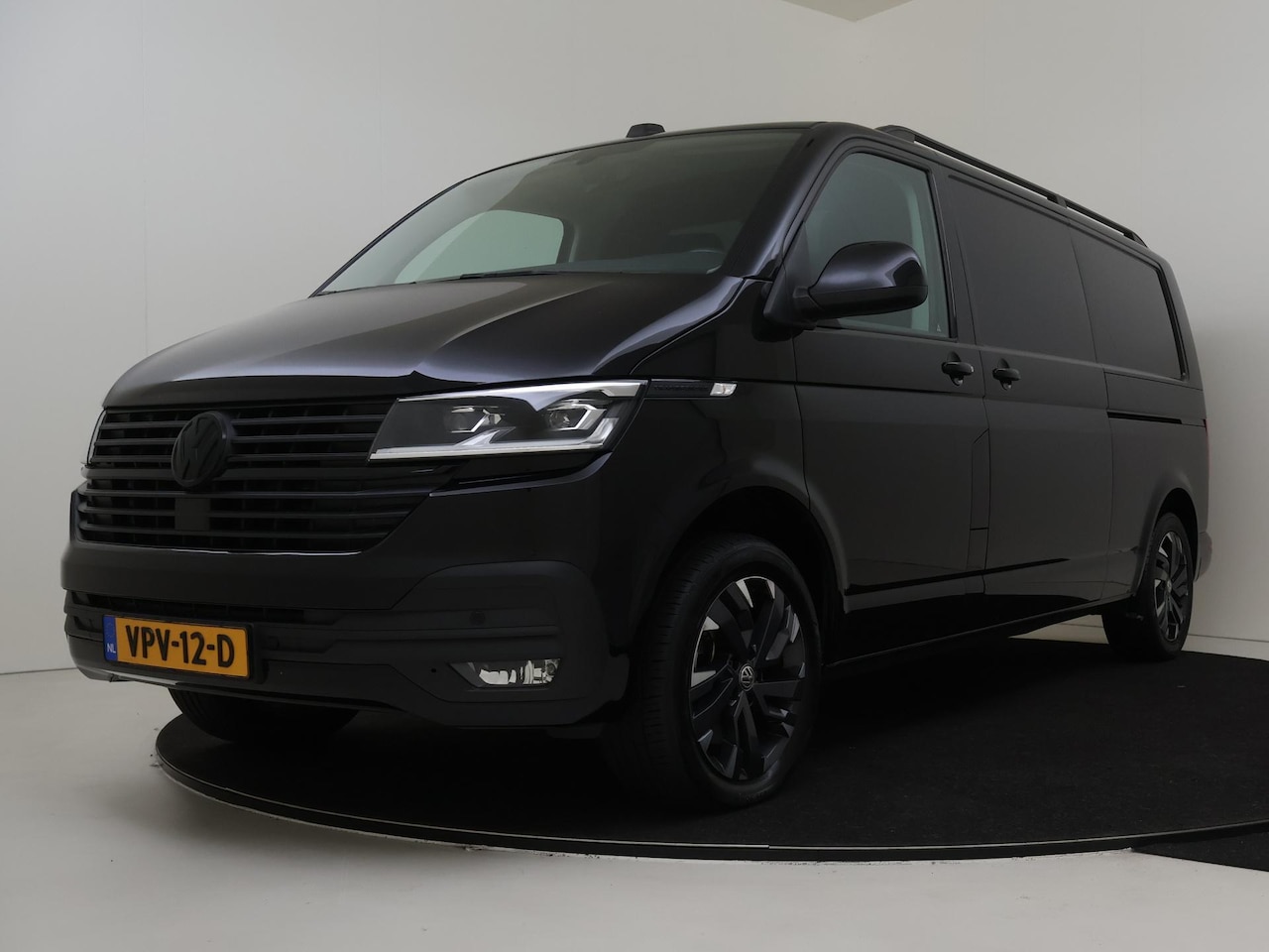 Volkswagen Transporter - Bedrijfswagens 2.0 TDI L2H1 28 204 pk / 150 kW Automaat | Navigatiepakket | Achterklep met - AutoWereld.nl