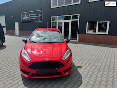 Ford Fiesta - 1.6 ST2 Camera, Stoelverwarming, Keyless, Voorruitverwarming