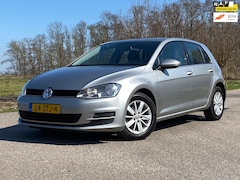 Volkswagen Golf - 1.2 TSI Trendline 5DRS NAVI AIRCO NAP 105PK DEALER ONDERHOUDEN