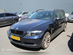 BMW 3-serie Touring - 320i High Executive
