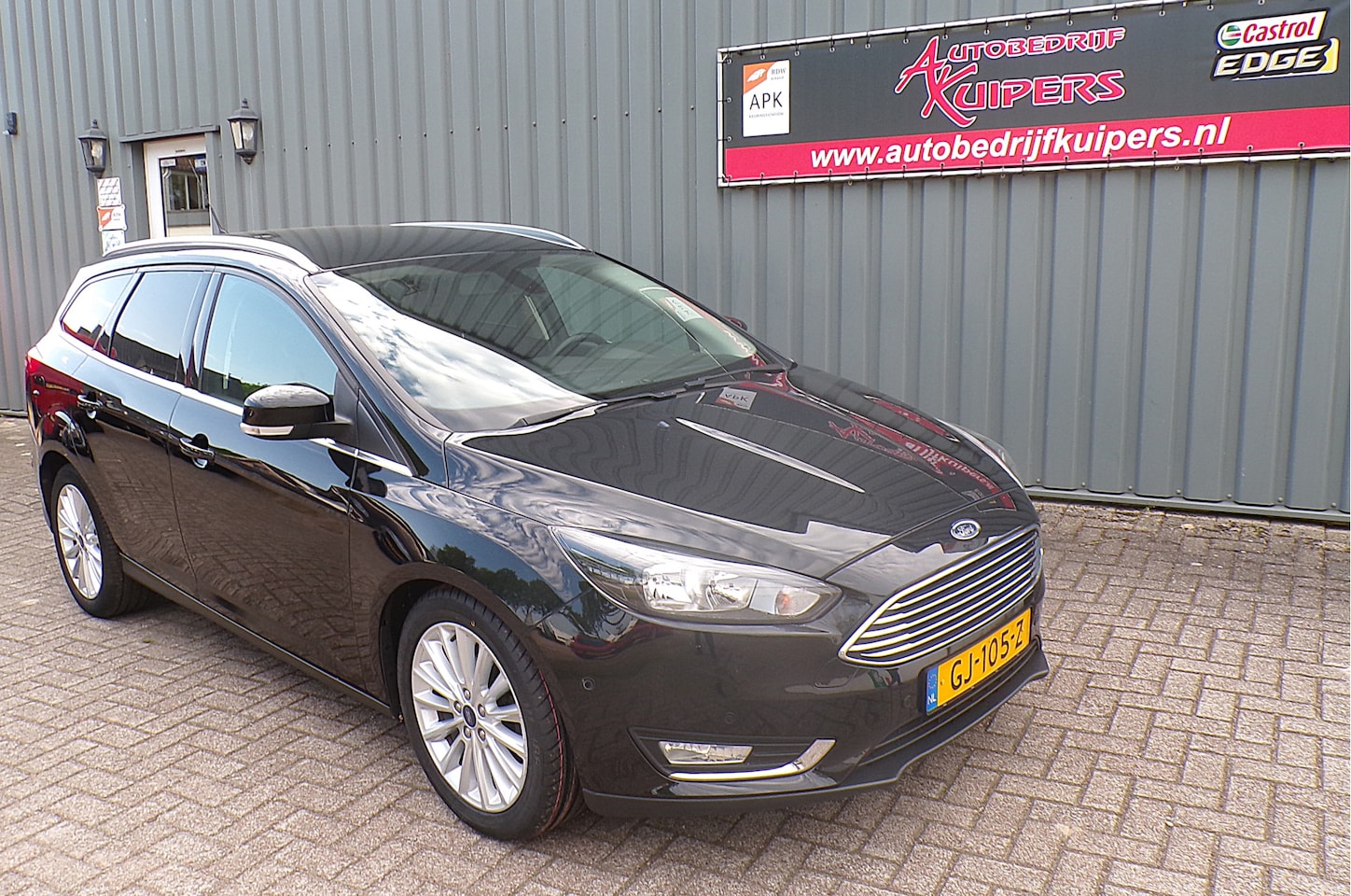 Ford Focus Wagon - 1.0 Titanium Edition Navi.Cruise.Clima.Lm.velgen.Pdc - AutoWereld.nl