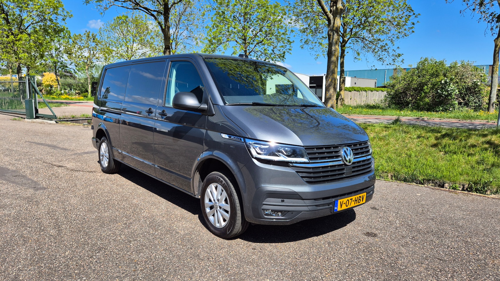 Volkswagen Transporter - 2.0 TDI L2H1 28 Bulli - AutoWereld.nl