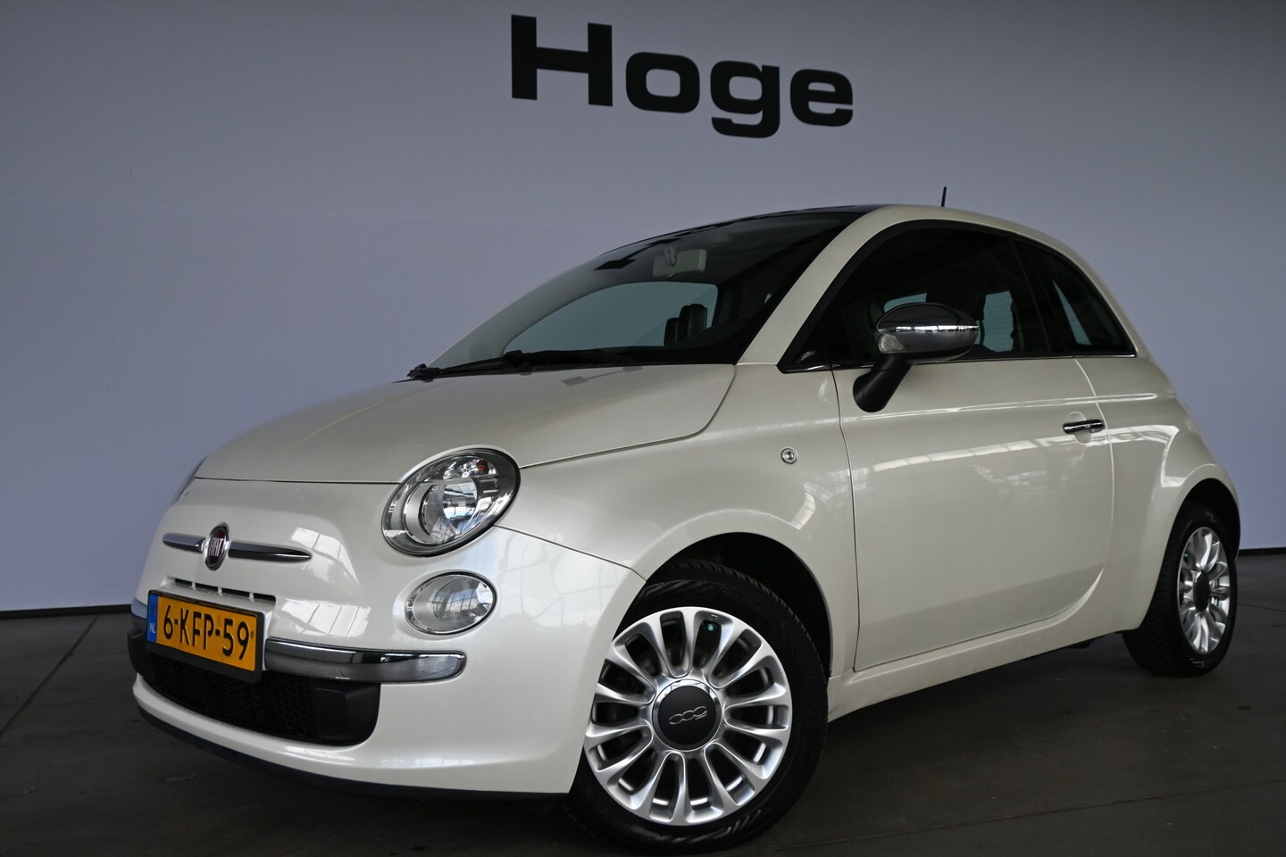 Fiat 500 - 0.9 TwinAir Lounge Airco Navigatie Panoramadak Rijklaarprijs Inruil Mogelijk! - AutoWereld.nl