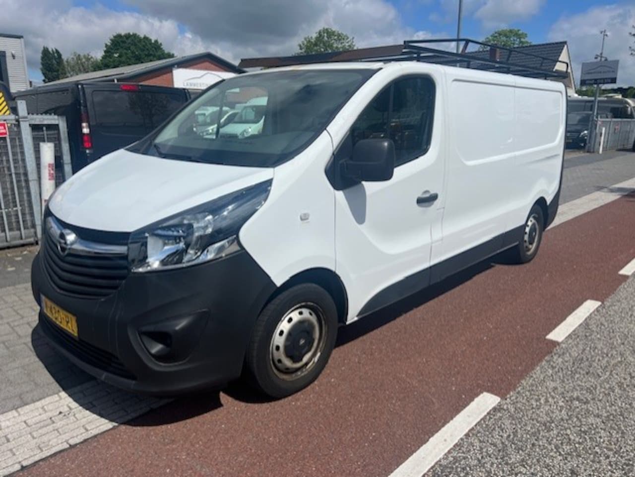 Opel Vivaro - 1.6 CDTI 92KW L2H1 LANG AIRCO KLIMA EURO6 - AutoWereld.nl