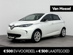 Renault Zoe - R110 Limited 41 kWh 109PK | Huuraccu vanaf € 64, - pm | Navigatie | Trekhaak | Parkeersens