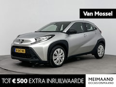 Toyota Aygo X - 1.0 VVT-i MT Play 72PK | Achteruitrijcamera | Airco | Digital Display