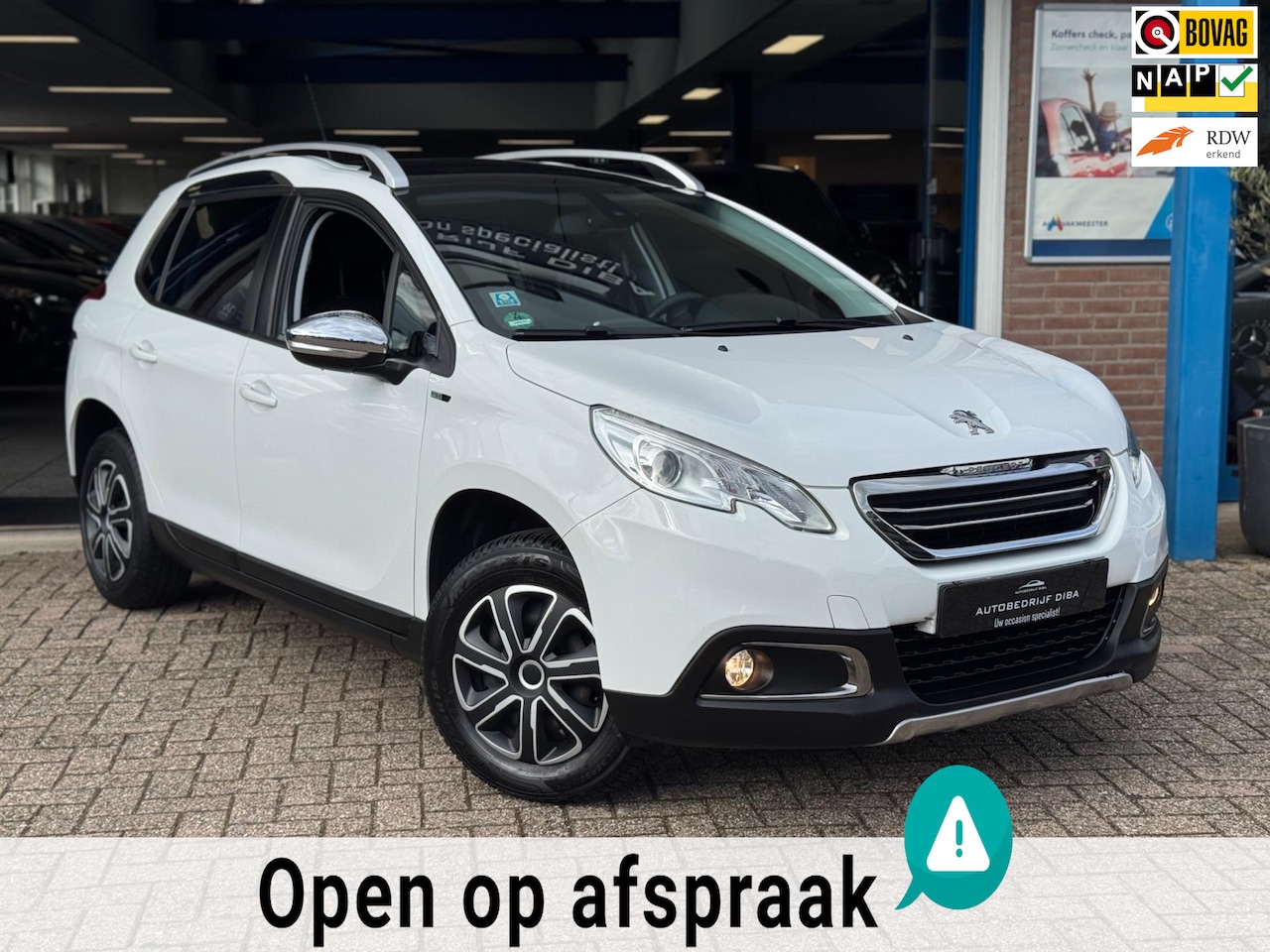 Peugeot 2008 - 1.2 PureTech Access 2016 PANO NAVI CLIMA NAP! - AutoWereld.nl