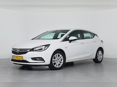Opel Astra - 1.4 Business+ | Navigatie | Parkeersensoren | Airco | Cruise Control | Apple Carplay & And