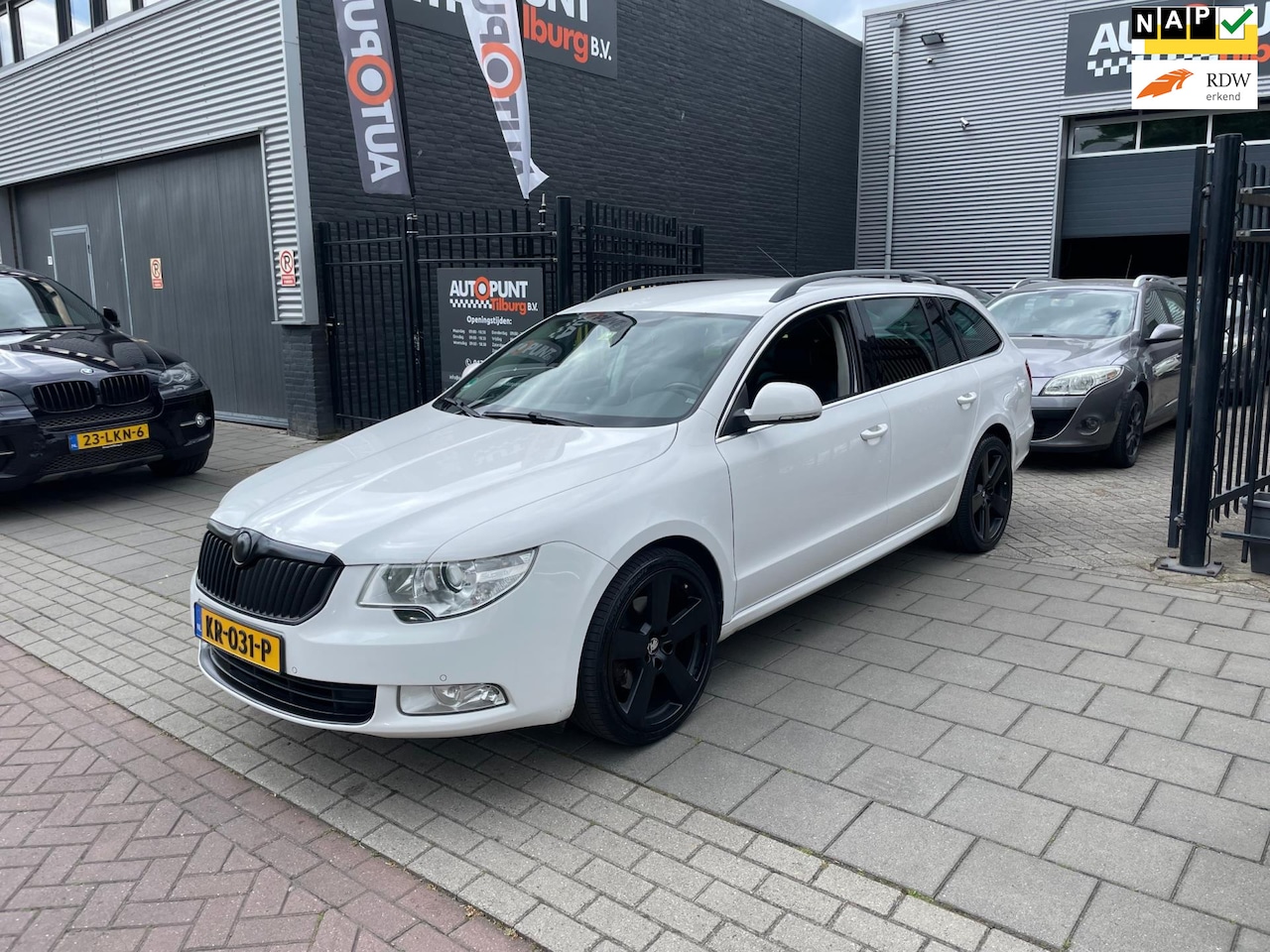 Skoda Superb Combi - 1.8 TSI Elegance Business Line Trekhaak Airco NAP APK - AutoWereld.nl