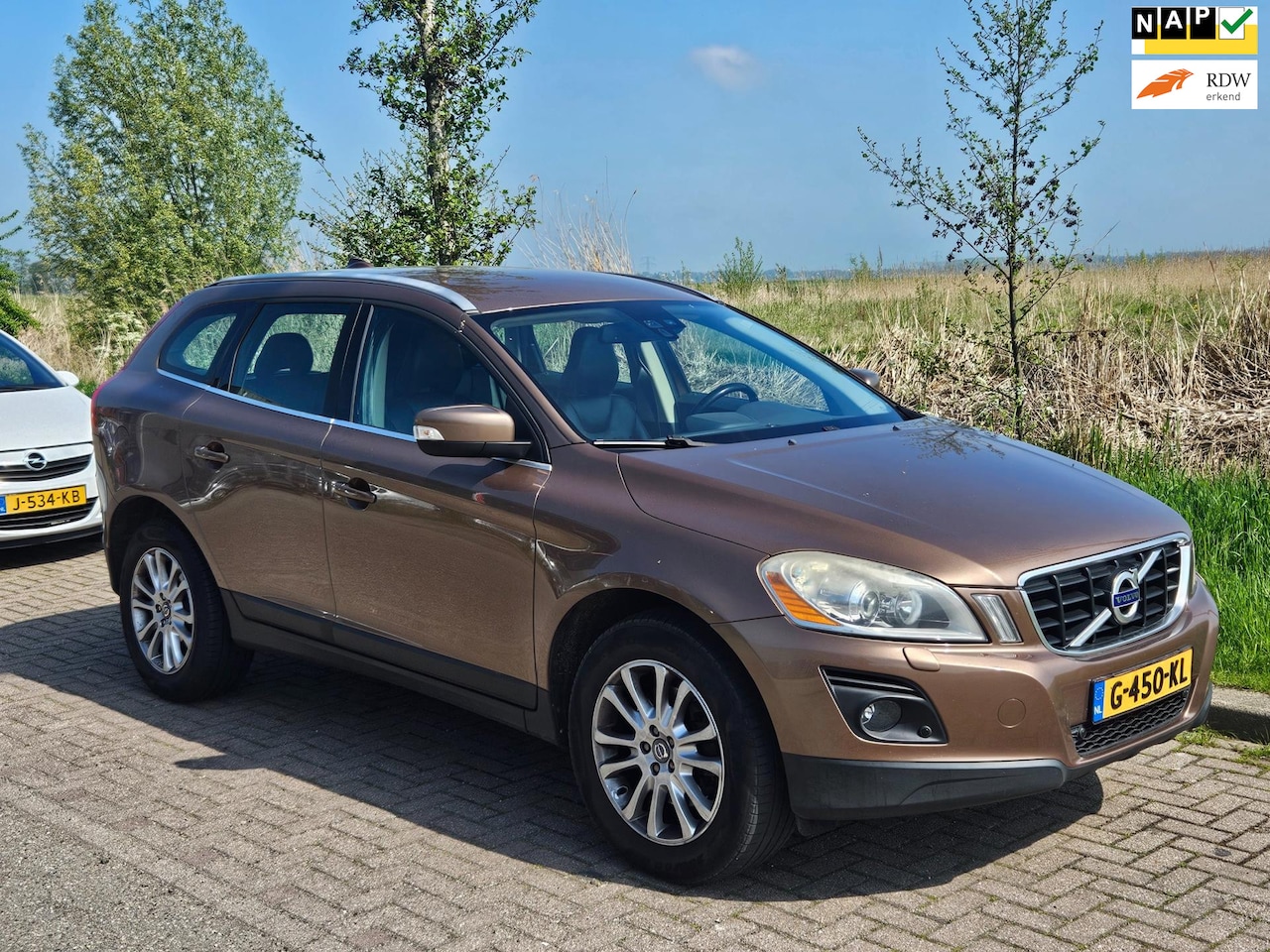 Volvo XC60 - 3.0 T6 AWD Summum| Terra Bronze | Youngtimer !! - AutoWereld.nl