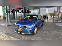 Volkswagen T-Roc - 1.0 TSI Style | Discover Navi | Virtuel Cockpit | Trekhaak |