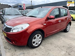 Dacia Sandero - 1.4 Airco 5 Drs Trekhaak Motor defect