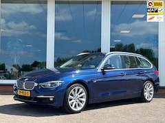 BMW 3-serie Touring - 318i AUT. - Luxury Edition - Origineel NL - NAP - Leder - Navi - PDC