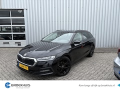 Skoda Octavia Combi - 1.0 TSI 111PK Business Edition | 1e Eigenaar | 100% Dealeronderhouden | Apple Carplay/Andr