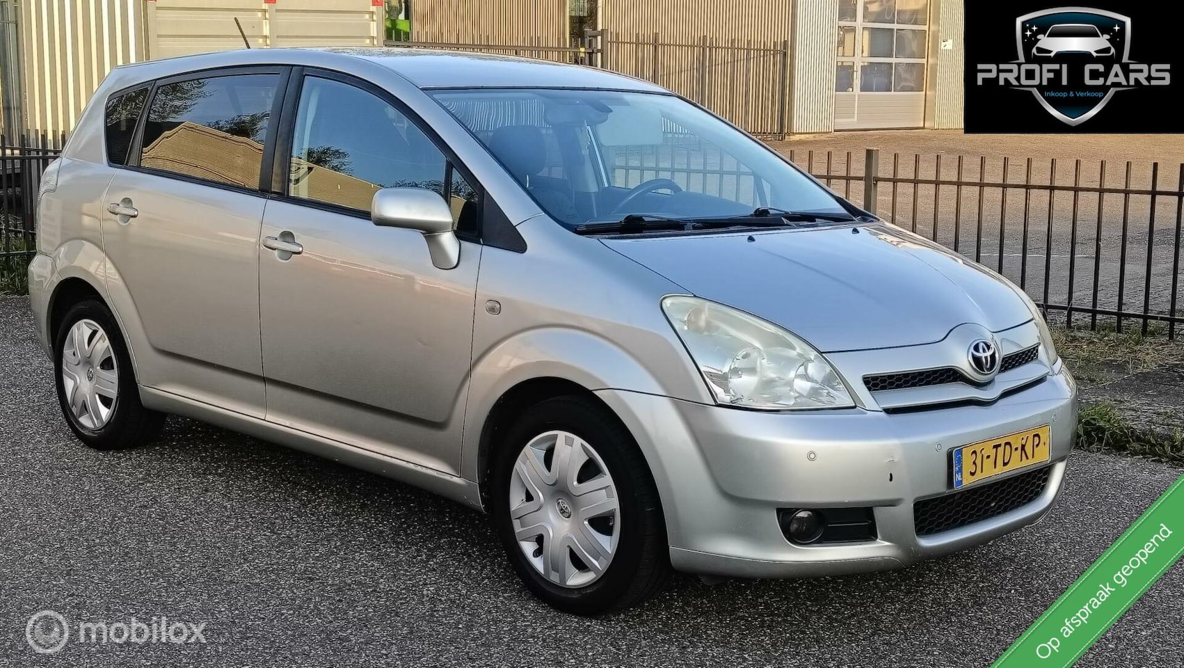 Toyota Verso - 1.6 VVT-i Dynamic airco 5p - AutoWereld.nl