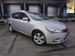 Kia Cee'd Sporty Wagon - 1.4 CVVT Navigator Plus Pack * Camera * Navi