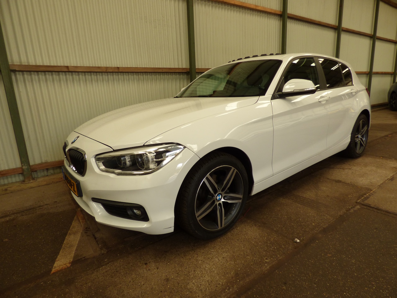 BMW 1-serie - 116i Corporate Lease Executive - AutoWereld.nl