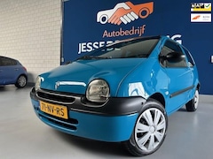 Renault Twingo - 1.2 Authentique, bj.2004, kleur:blauw.1e eigenaar, NAP met 48531 km.en APK tot 03/2026.zee