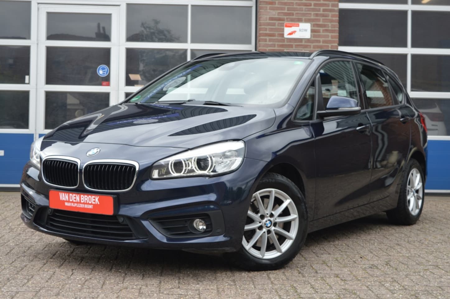 BMW 2-serie Active Tourer - 218i NAVI - CAMERA - STOELVERW - PDC - AutoWereld.nl