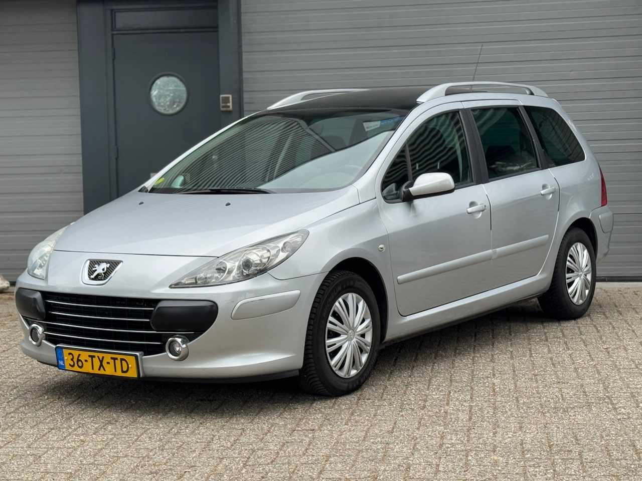 Peugeot 307 SW - 1.6-16V Pack 1.6-16V Pack - AutoWereld.nl