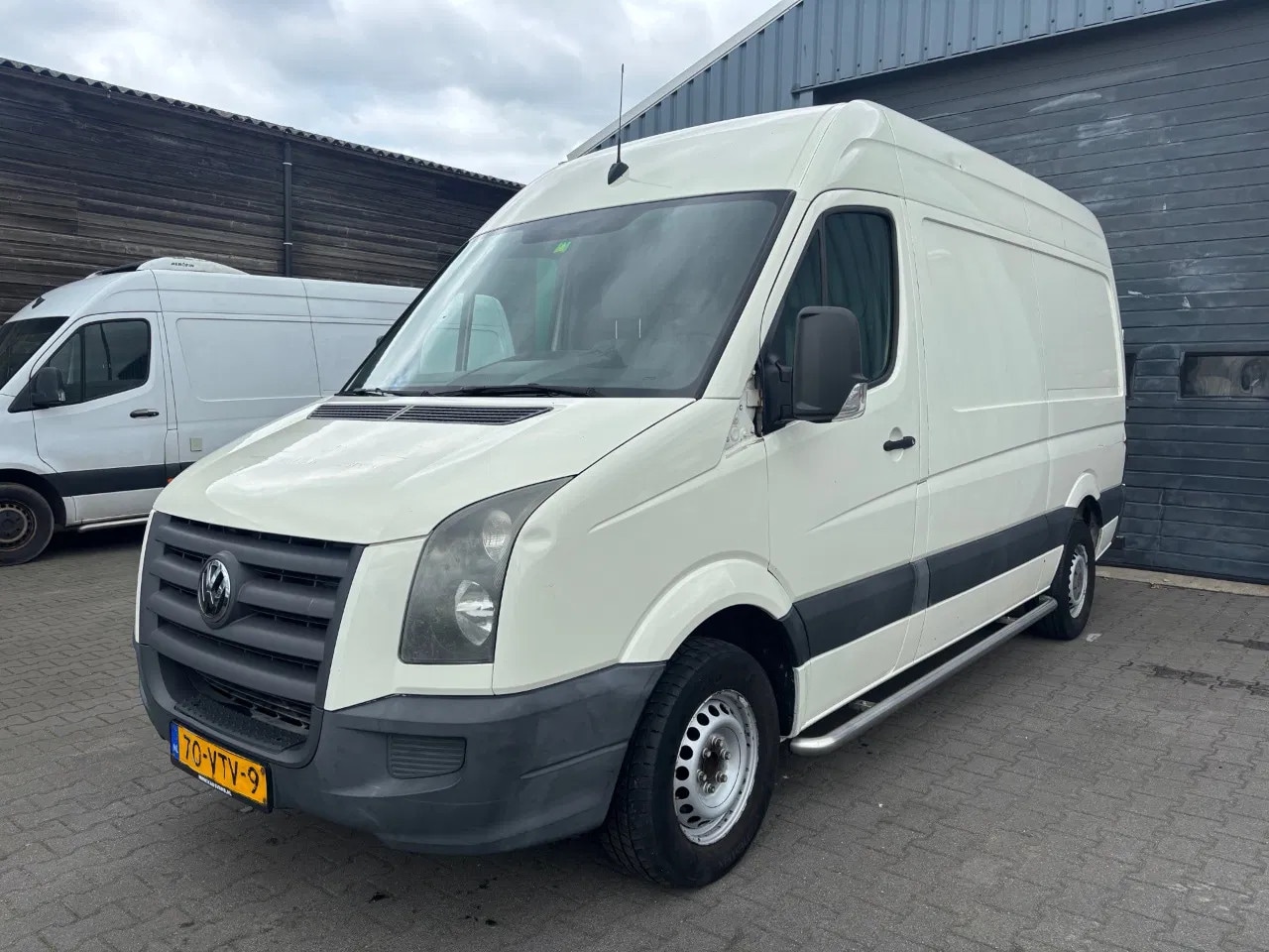 Volkswagen Crafter - 2.5 TDI 5 Cilinder L2 H2 Airco cruisecontrol - AutoWereld.nl