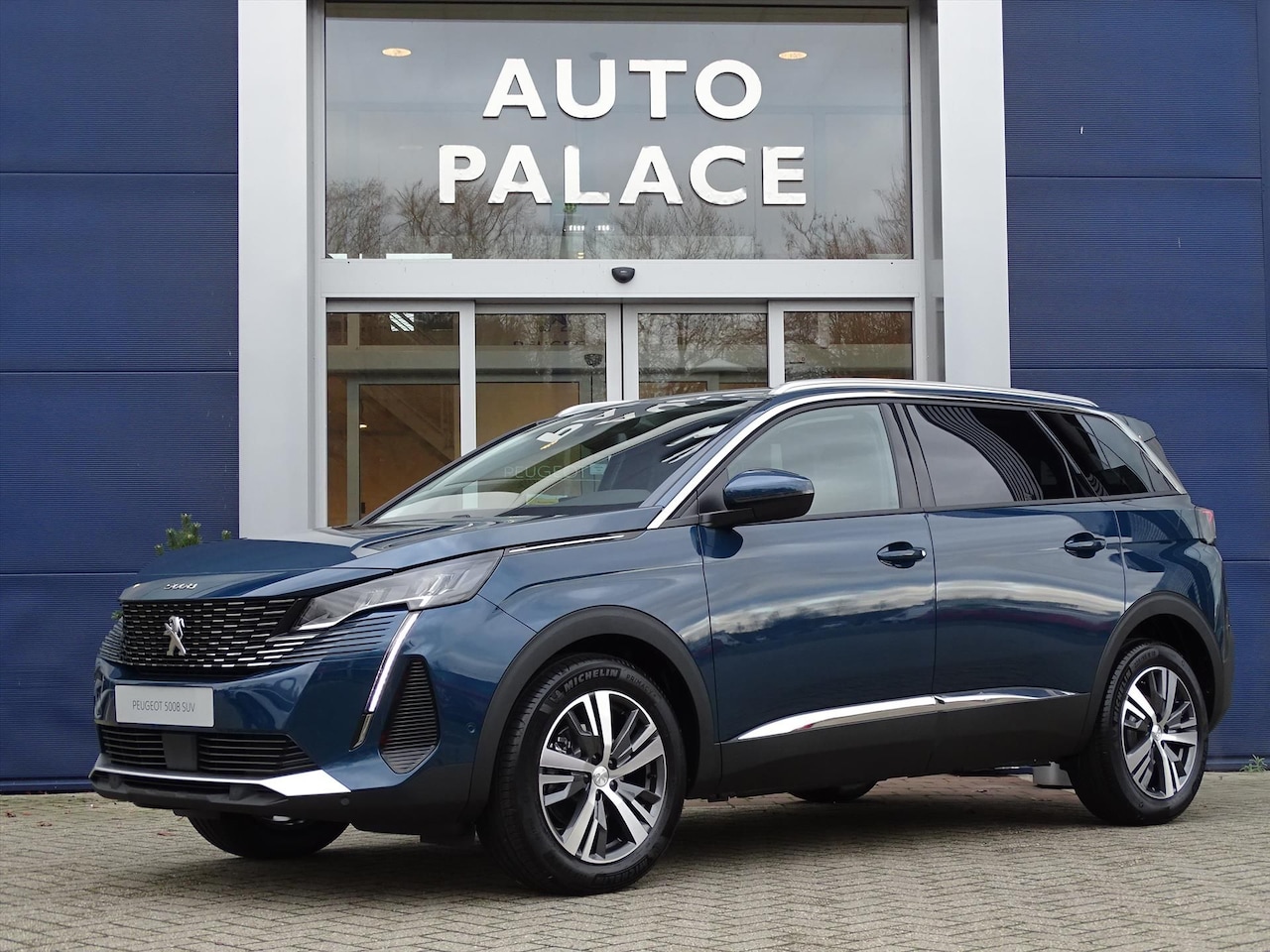 Peugeot 5008 - Blue Lease Allure 130pk EAT8 NIEUW MODELJAAR!!! - AutoWereld.nl