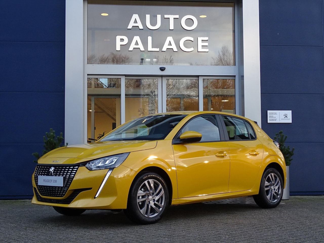 Peugeot 208 - Active Pack 75pk NAVIGATIE|LM-VELGEN|PARKEERSENSOREN|DAB+|BLEUTOOTH - AutoWereld.nl