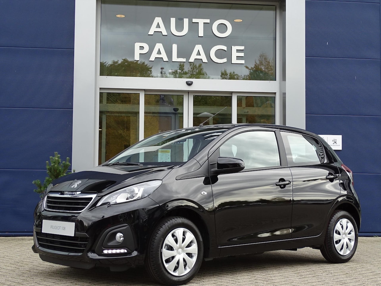 Peugeot 108 - Active 5-deurs 72PK AIRCO|RADIO met Bleutooth - AutoWereld.nl