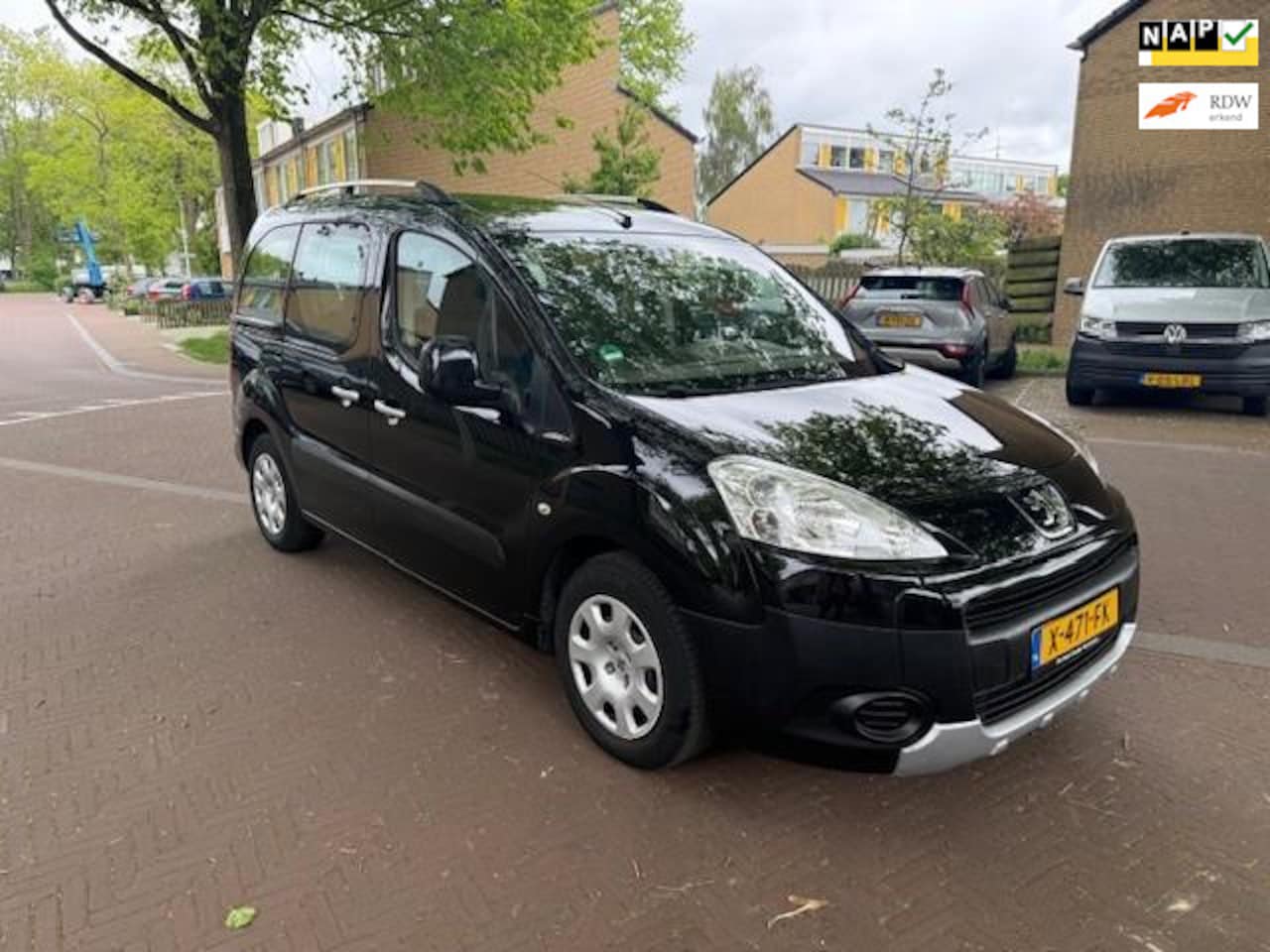 Peugeot Partner Tepee - Airco / 2X schuifdeuren / Stoelverwarming / Leuke auto - AutoWereld.nl
