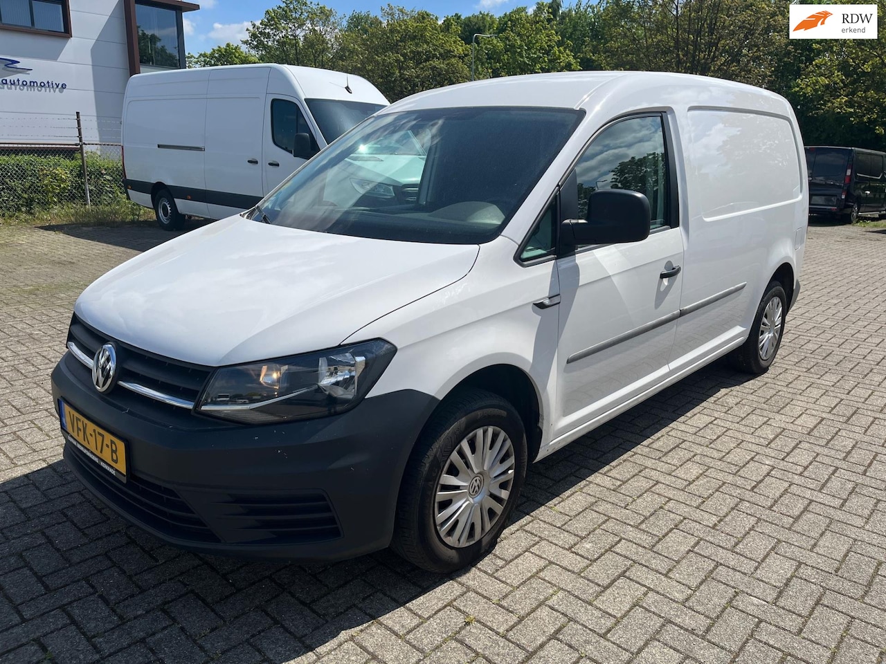 Volkswagen Caddy Maxi - 2.0 TDI 102 Pk L2H1 BMT Maxi - Airco / PDC - AutoWereld.nl