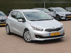 Kia Cee'd - 1.6 GDI ComfortLine / Bluetooth / Radio / Cruise Control / Airco