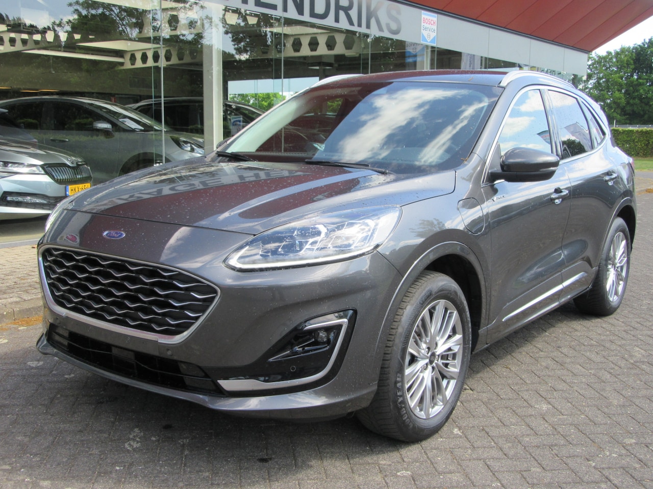 Ford Kuga - 2.5 PHEV Vignale 2.5 PHEV Vignale, Leder, led,camera (occasion) - AutoWereld.nl