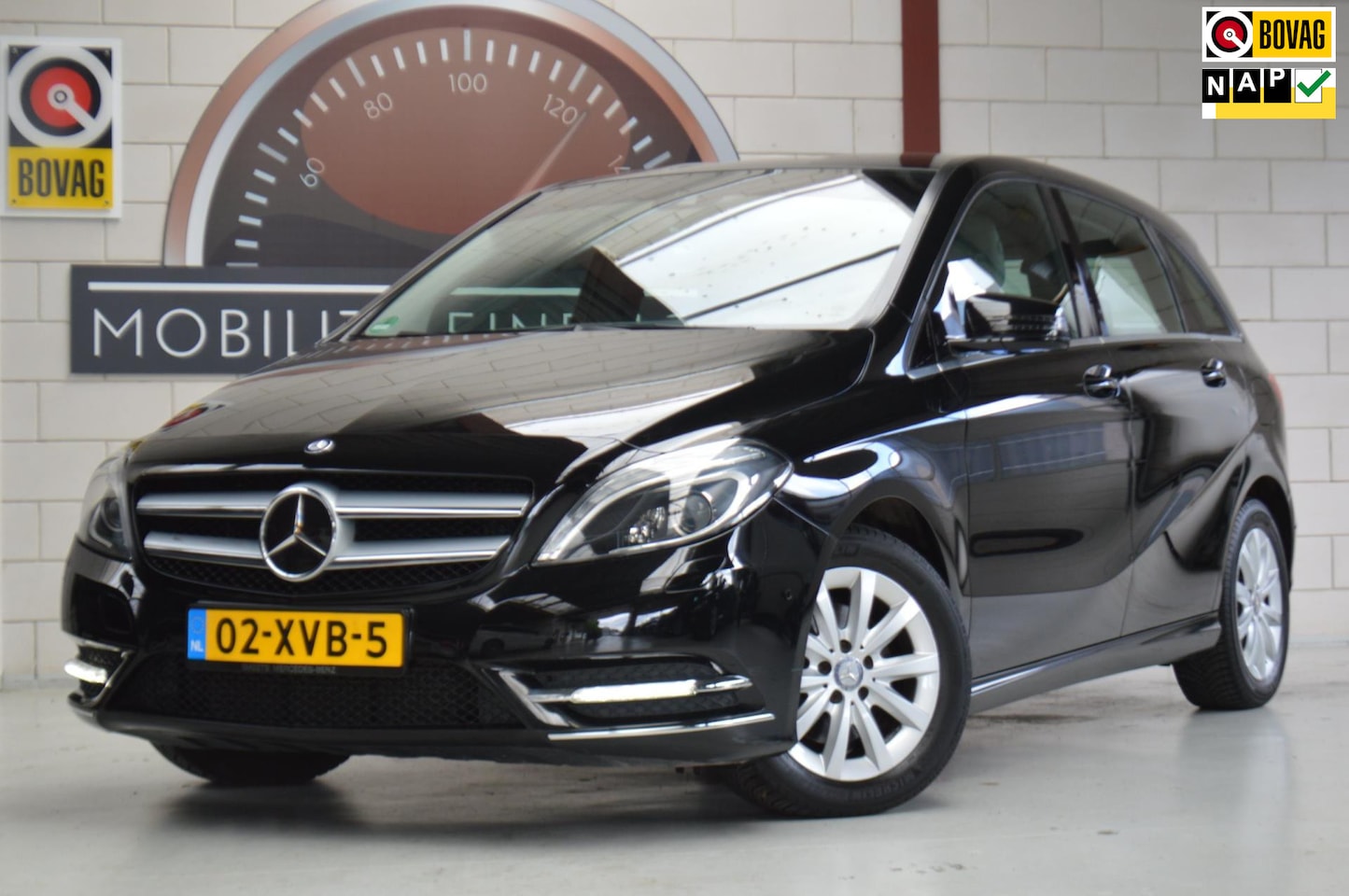 Mercedes-Benz B-klasse - 200 Amb+Exclusive NL-auto LEDER, adapt-cruise, GARANTIE - AutoWereld.nl