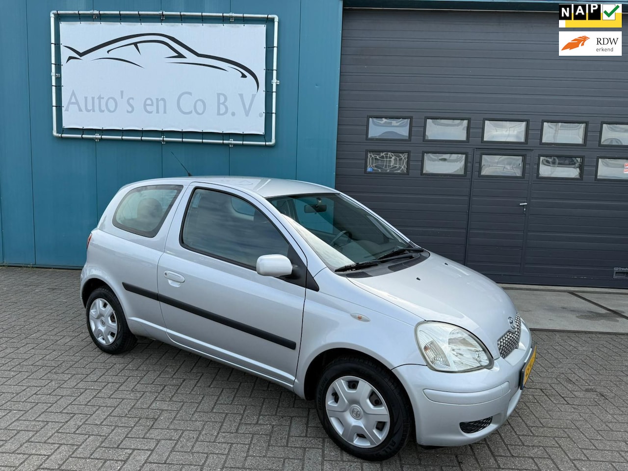 Toyota Yaris - 1.3 VVT-i Sol Automaat Uniek 74662 km NL Auto NAP Zeer nette staat Incl nw Apk 05-2026 - AutoWereld.nl