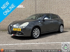 Alfa Romeo Giulietta - 1.4 T Distinctive | Navi | Climate | Cruise
