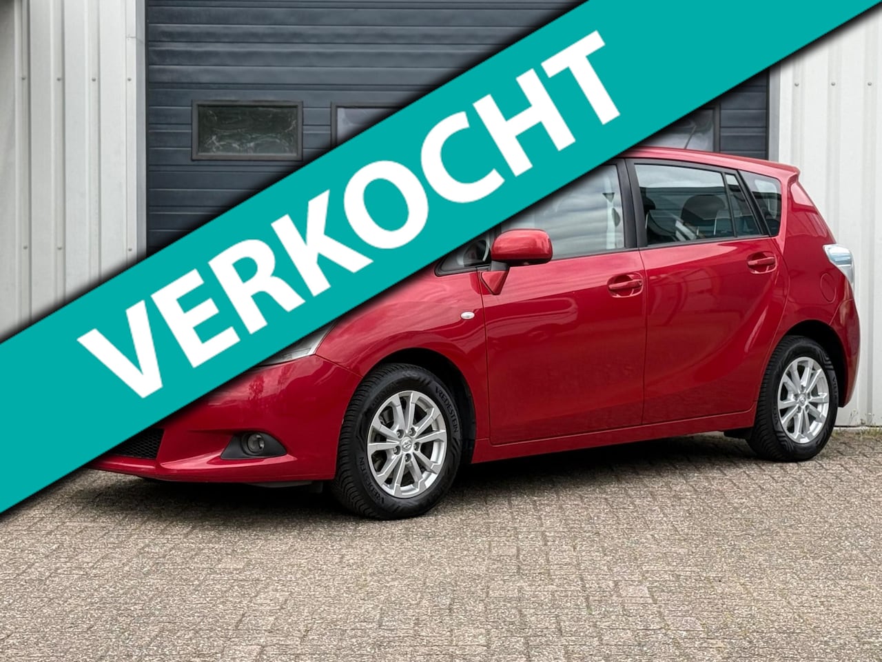 Toyota Verso - 1.6 VVT-i Business 7p. NAVI / CRUISE / PANO - AutoWereld.nl