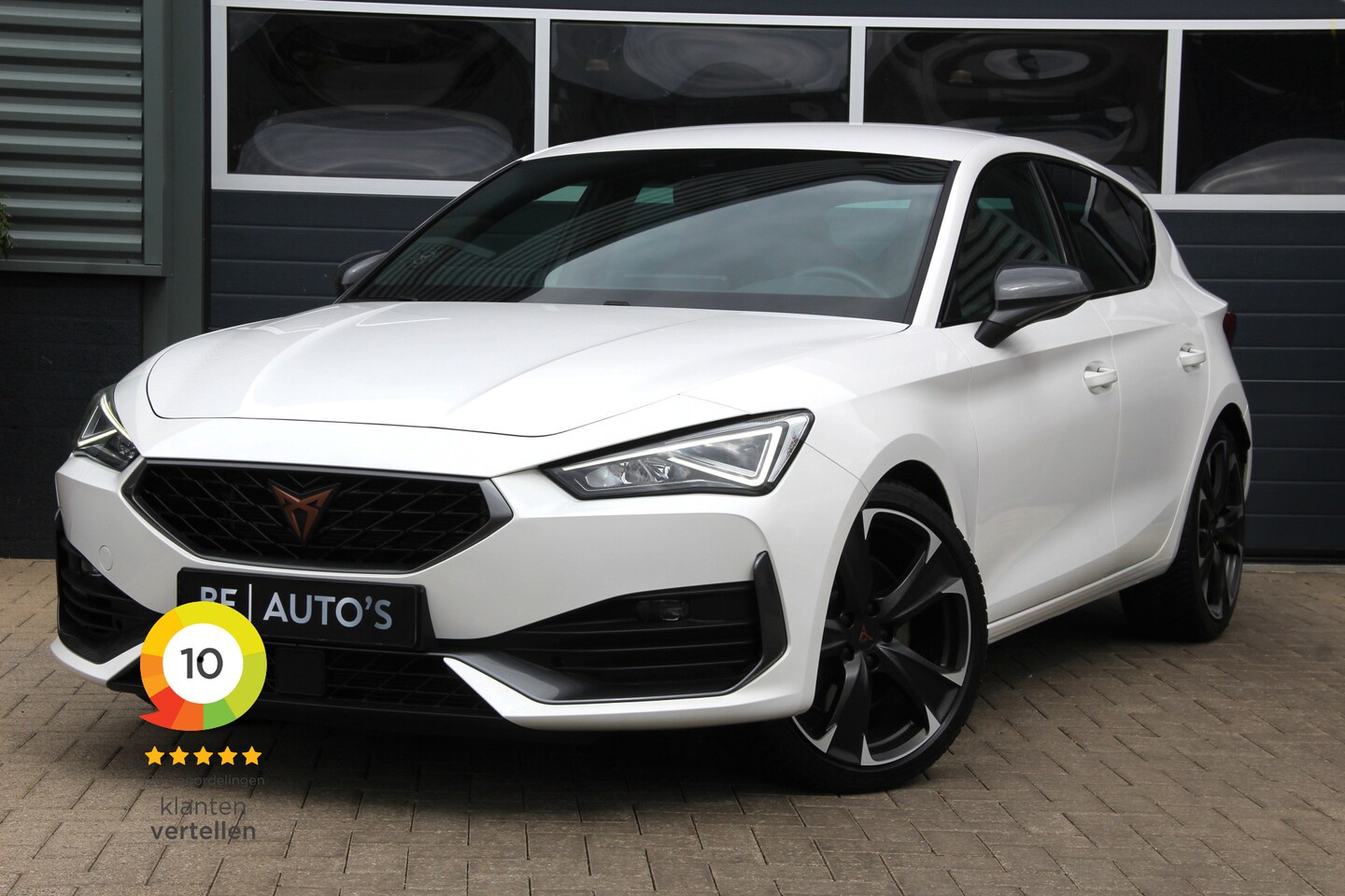 CUPRA Leon - 2.0 TSI VZ 300Pk | 1e Eigenaar | Keyless-Go | Sfeerverlichting | Apple CarPlay | DIGI-DASH - AutoWereld.nl