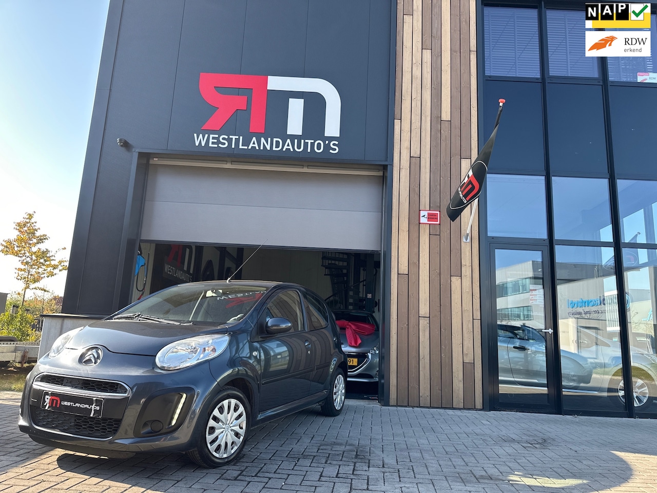 Citroën C1 - 1.0 Attraction/airco/nieuwe APK/2 sleutels/onderhouds-boekjes/nieuwe model - AutoWereld.nl
