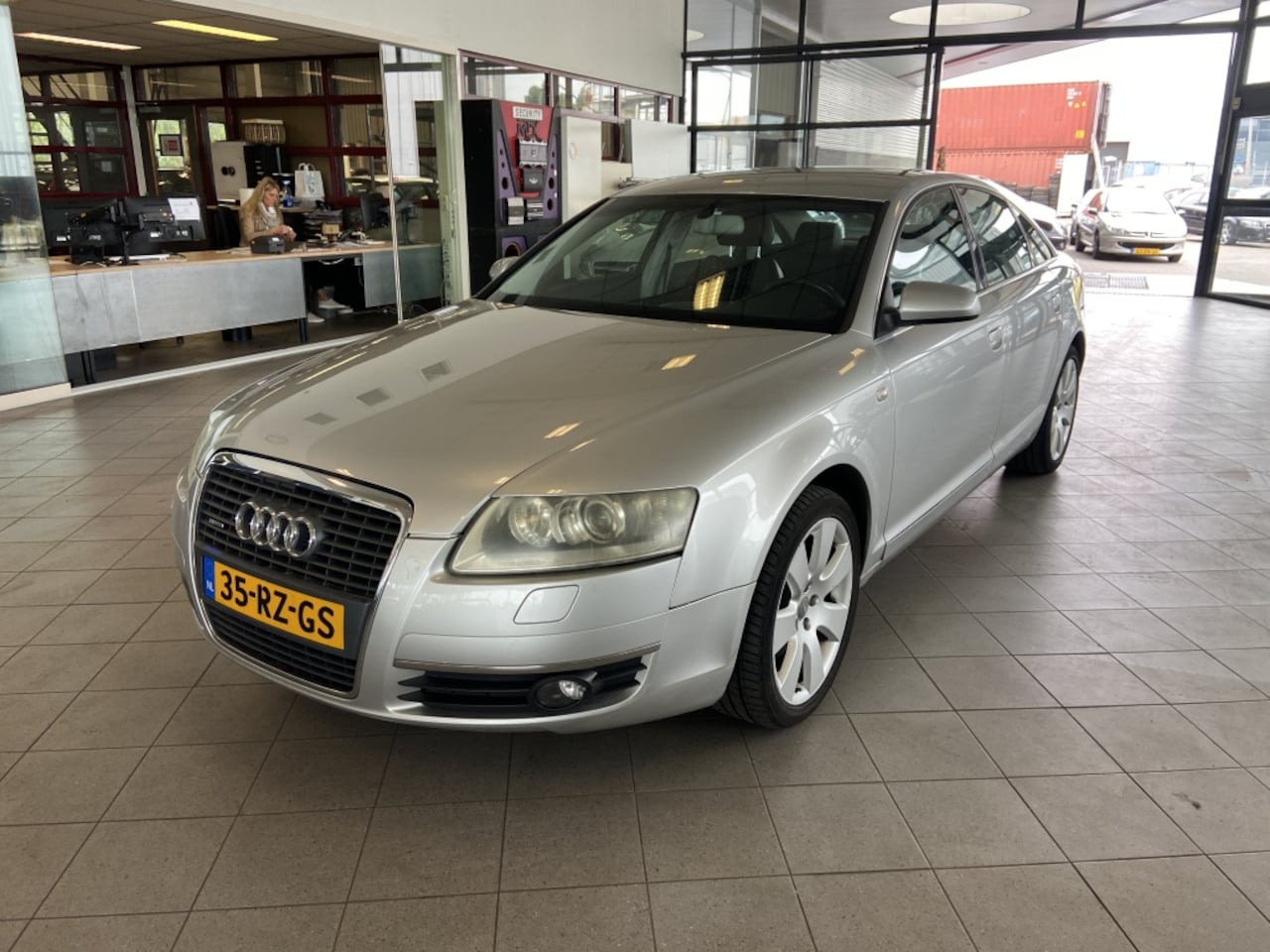Audi A6 Limousine - 3.2 FSI quattro - AutoWereld.nl