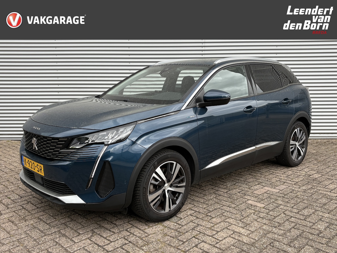 Peugeot 3008 - 1.6 HYbrid 225 Blue Lease Allure PHEV AUTOMAAT | Navigatie | Climate | Cruise | Camera | S - AutoWereld.nl