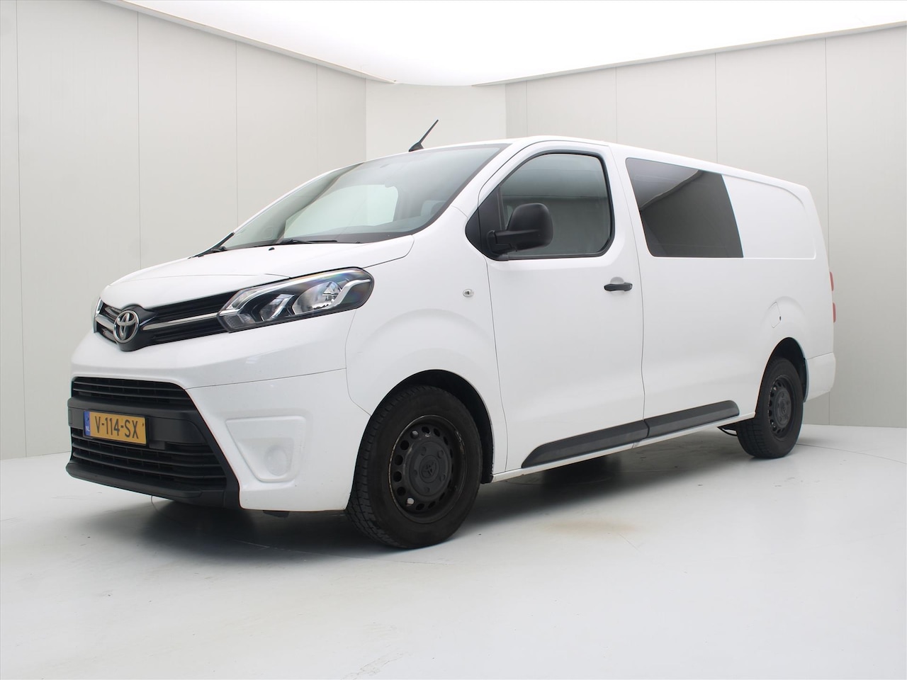 Toyota ProAce - DC 2.0 D-4D 122pk 6-bak DUBBEL CABINE L2 / H1 [ TREKHAAK+AIRCO+CRUISE+ACHTERKLEP ] - AutoWereld.nl