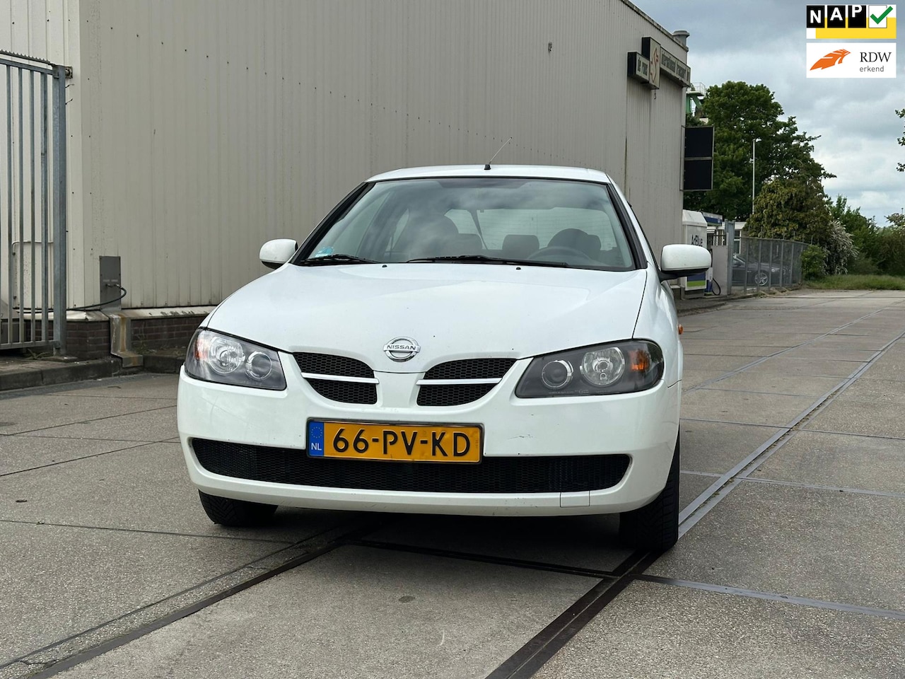 Nissan Almera - 1.5 2004 3drs Nieuwe Apk Wit - AutoWereld.nl